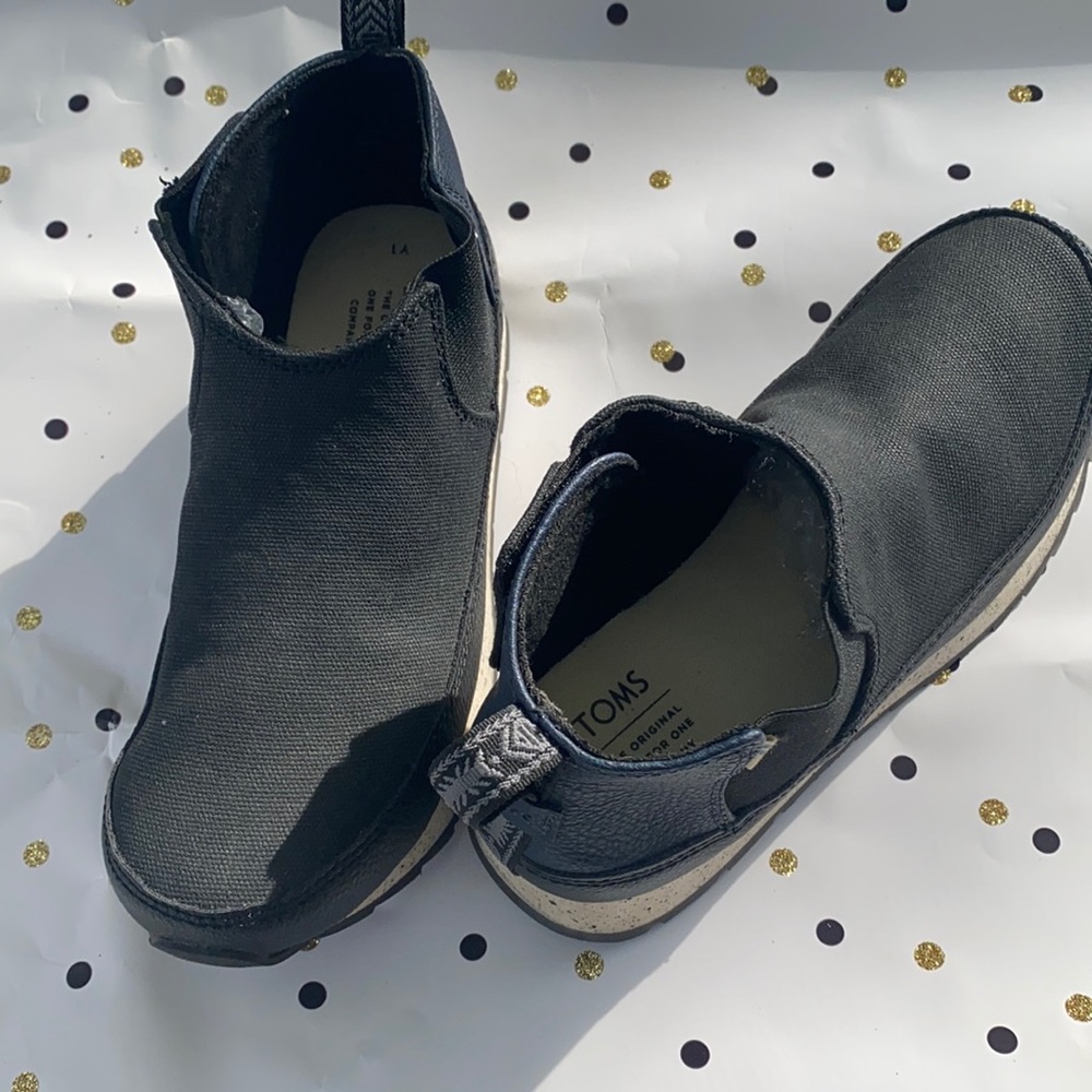 Toms kids shoes Y1